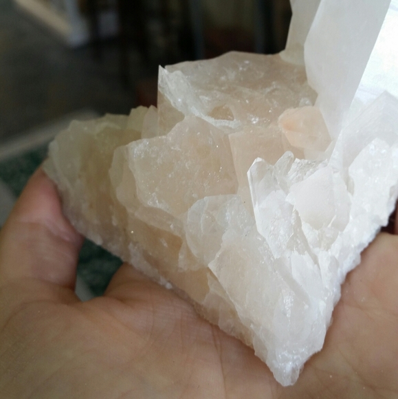 Quartz Crystal Cluster - Picture 4 of 4